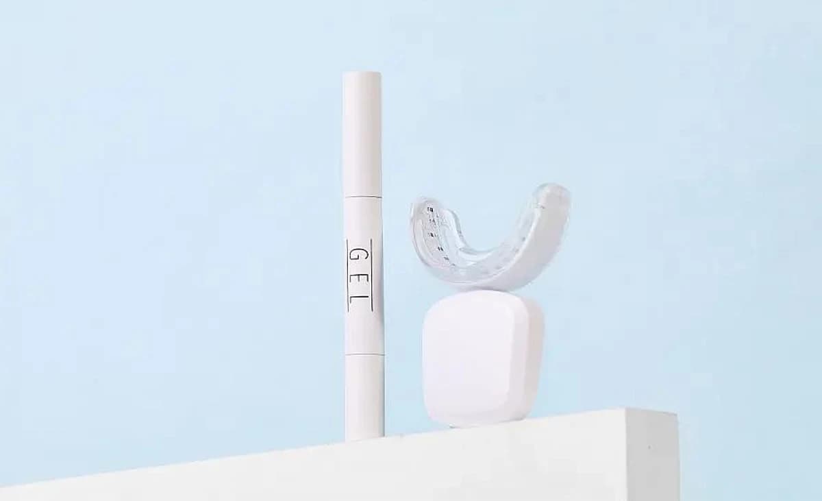 Weisses Podest mit Produkt